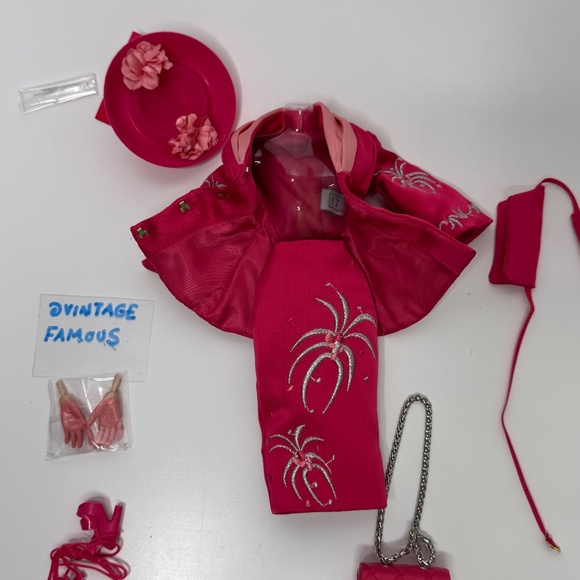 Popular Monogram Integrity Toys Fashion Doll Hat Suit Bracelet Earrings Heels - Picture 3 of 4